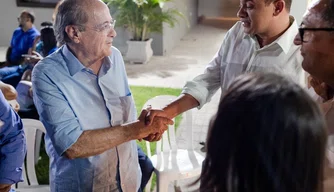 Sílvio Mendes e prefeito de Pajeú, Cláudio Pereira.