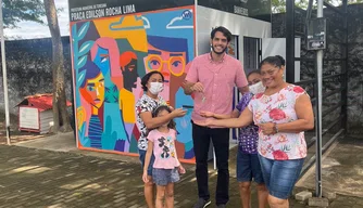 Banheiro instalado na praça Edilson Rocha Lima no bairro Mocambinho