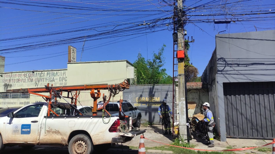 Um homem foi preso em flagrante após roubar cabos elétricos da delegacia e das lojas