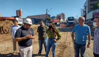 Obra da galeria da zona Leste de Teresina.