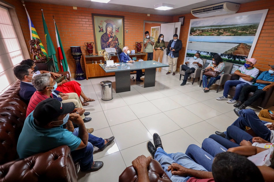 Agricultores pedem apoio da Alepi para manutenção da Vara Agrária de Bom Jesus