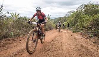 Letícia Cândido e Nicholas Rafael ganham no primeiro dia da Picos Pro Race