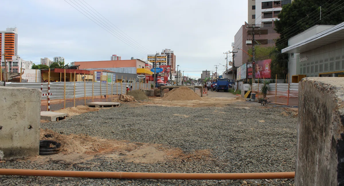 Comerciantes reclamam de interdição na Avenida Homero Castelo Branco em Teresina