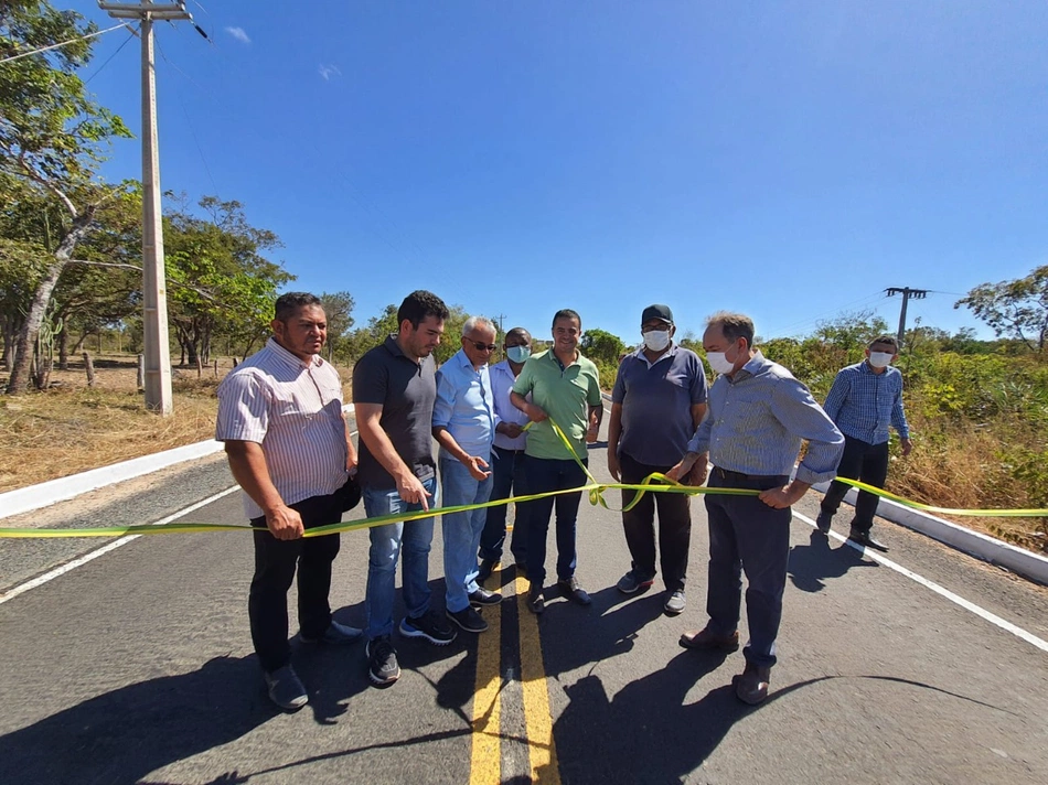 Inauguração de trecho da BR 135 em Barreiras do Piauí.