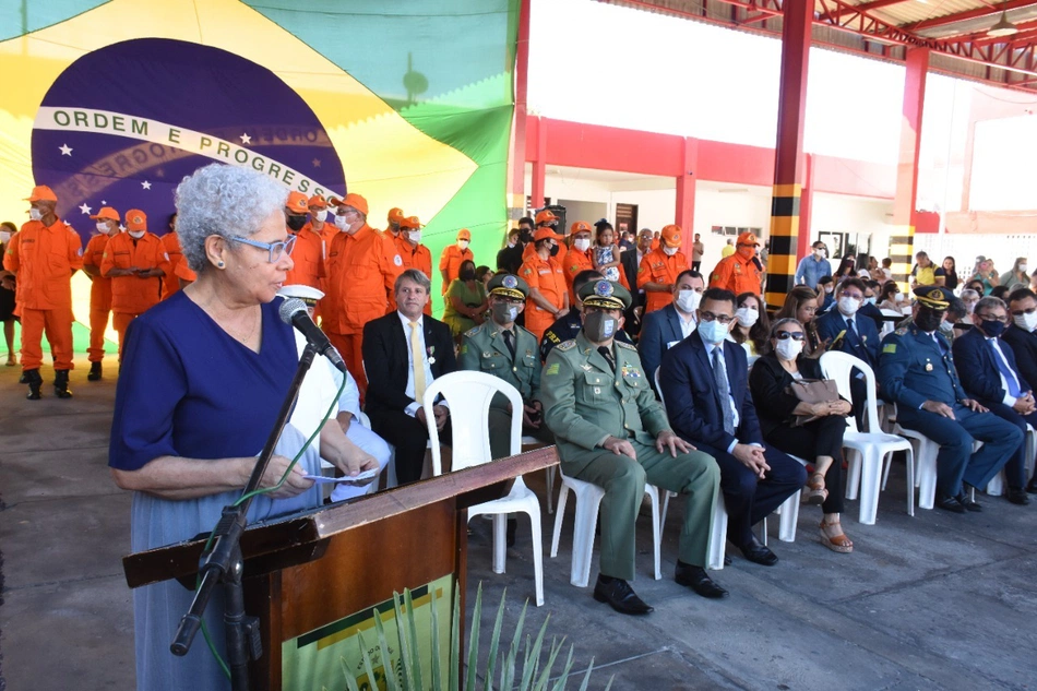 Solenidade para entrega de equipamentos do Corpo de Bombeiros