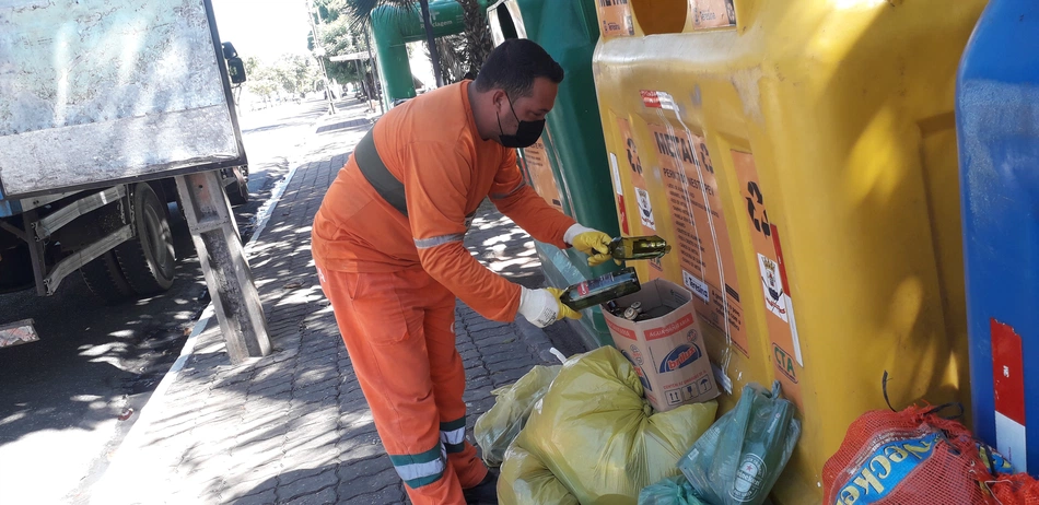 SEMDUH orienta descarte de materiais cortantes à população