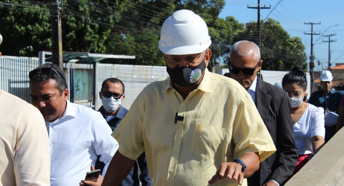 Dr. Pessoa visita obra do viaduto da Tabuleta nesta terça