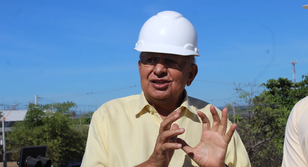 Dr. Pessoa visita obra do viaduto da Tabuleta nesta terça