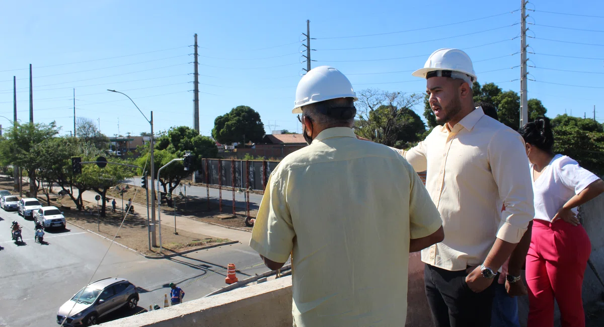 Dr. Pessoa visita obra do viaduto da Tabuleta nesta terça