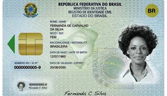 Nova carteira de identidade nacional.