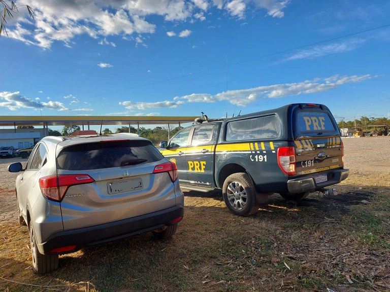 Carro roubado e clonado em Teresina é recuperado em Lagoa do Piauí