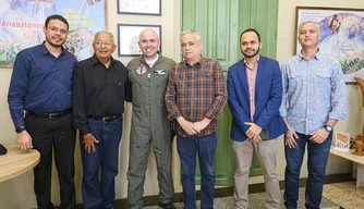 Reunião entre o prefeito Dr. Pessoa e o major Alfonso Bittencourt.