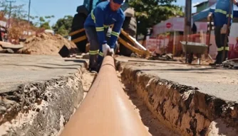 Obra na Avenida Centenário.