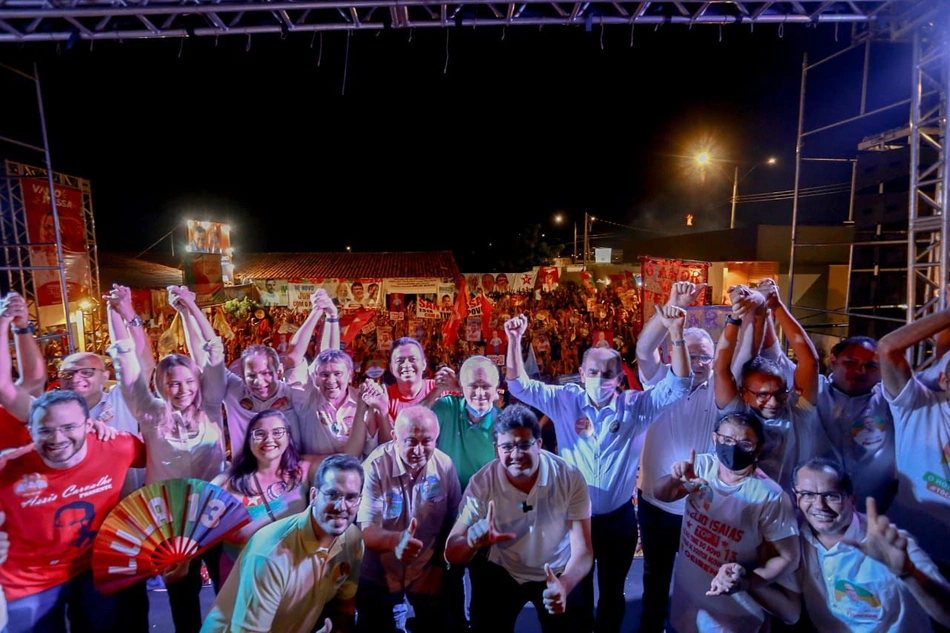 Rafael Fonteles e Wellington Dias realizam evento em Oeiras