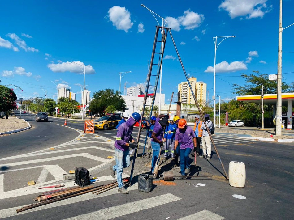 Trecho da avenida Miguel Rosa com a avenida Frei Serafim