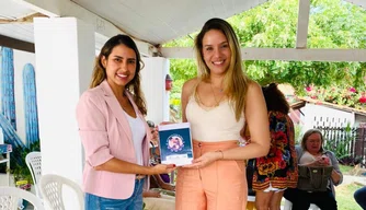 Reunião para a adesão da campanha 'Sinal Vermelho' em hotéis e pousadas de Cajueiro da Praia.