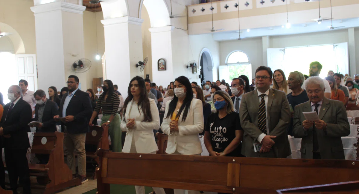 Missa solene do aniversário de 170 anos de Teresina.