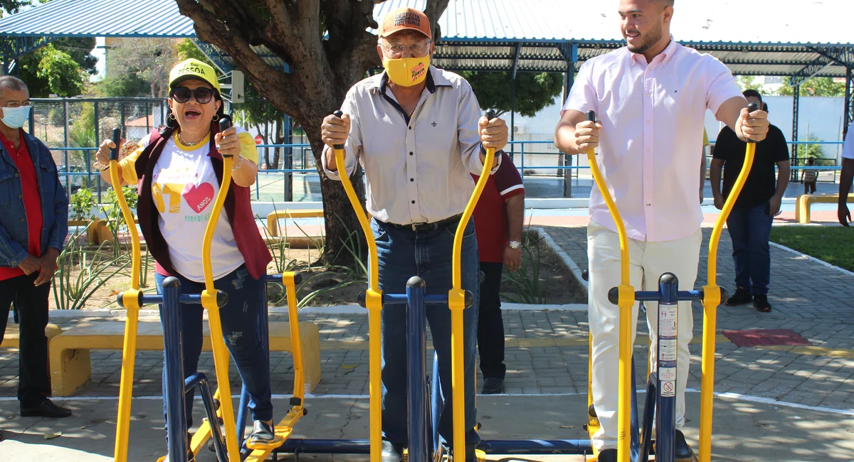 Dr. Pessoa em reinauguração da Praça Engenheiro Cícero Ferraz.