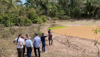 Codevasf em área que abrigará o canal de uso múltiplo dos rios Poti e Parnaíba