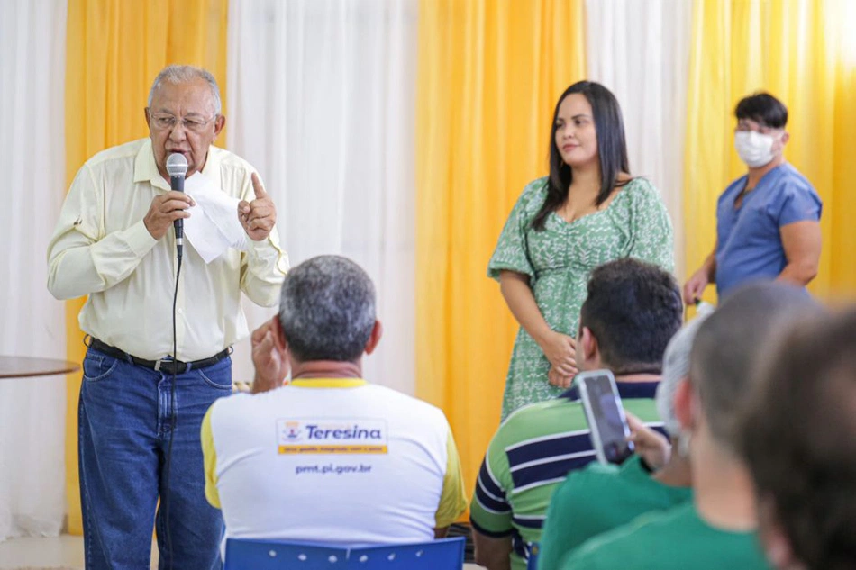 Dr. Pessoa participa de comemoração do hospital do Monte Castelo.