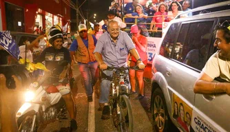 Sílvio Mendes participa de carreata em Parnaíba no litoral do Piauí