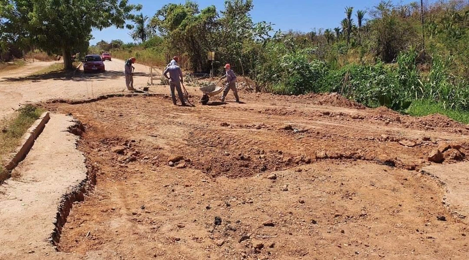 Obras de revitalização da avenida que liga o bairro Mário Covas ao Parque Vitória.