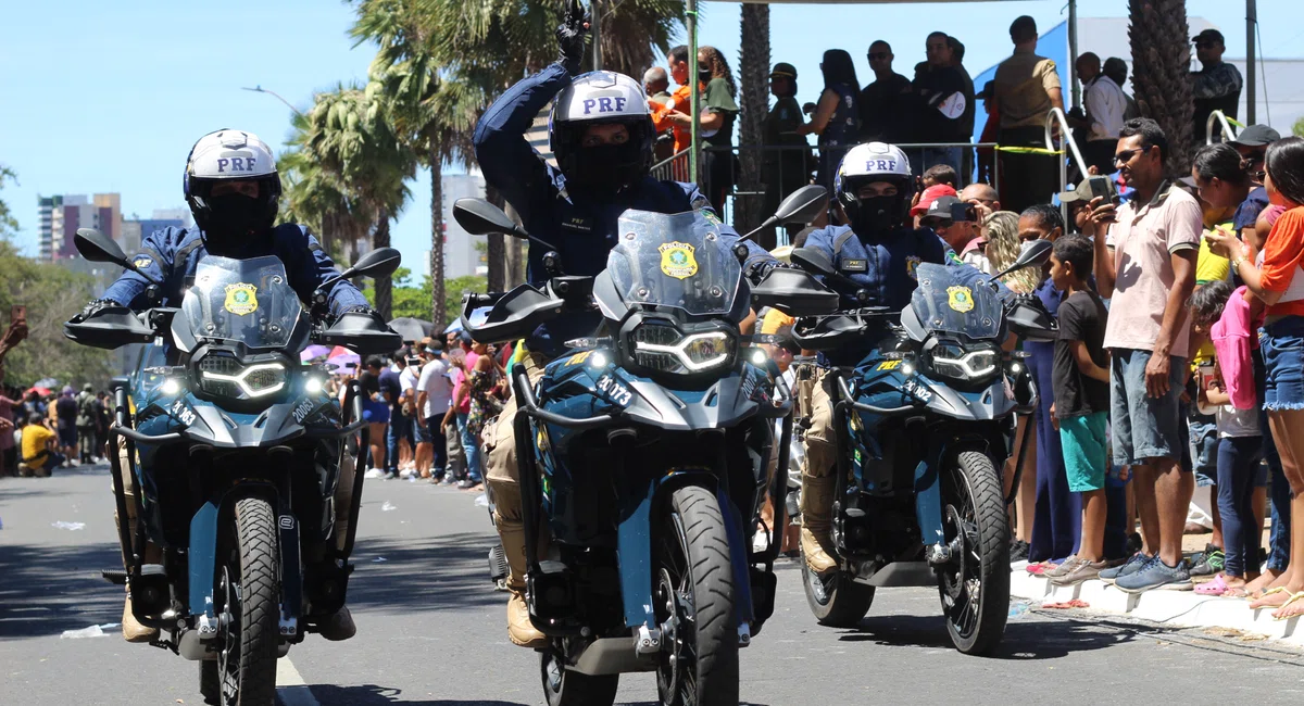 Desfile de 200 anos da Independência do Brasil