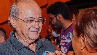 Sílvio Mendes participa de encontro com apoiadores em Teresina.