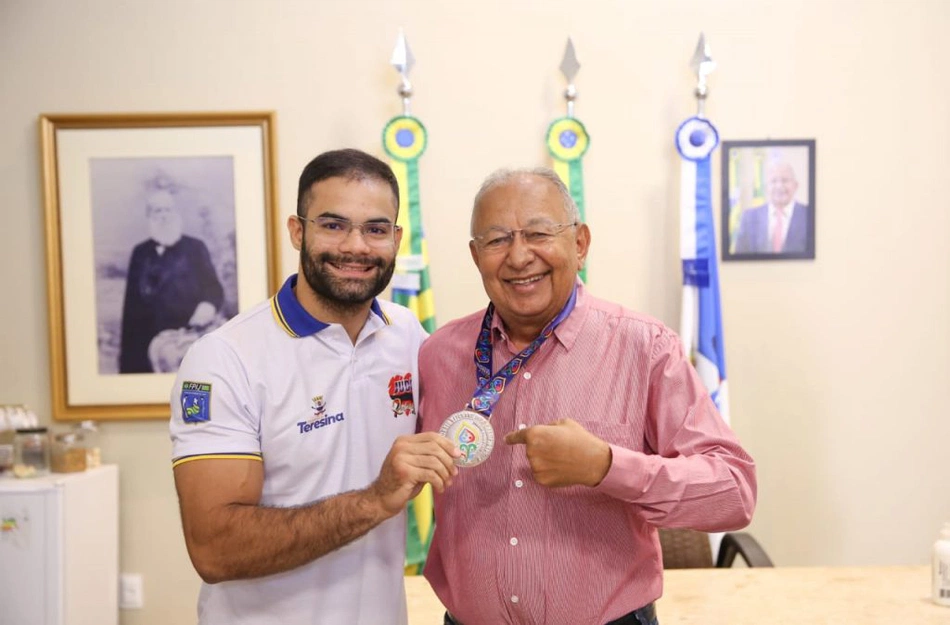 Com apoio da prefeitura de Teresina piauiense é vice do mundial de judô