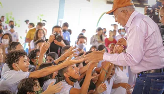 Dr. Pessoa em escola