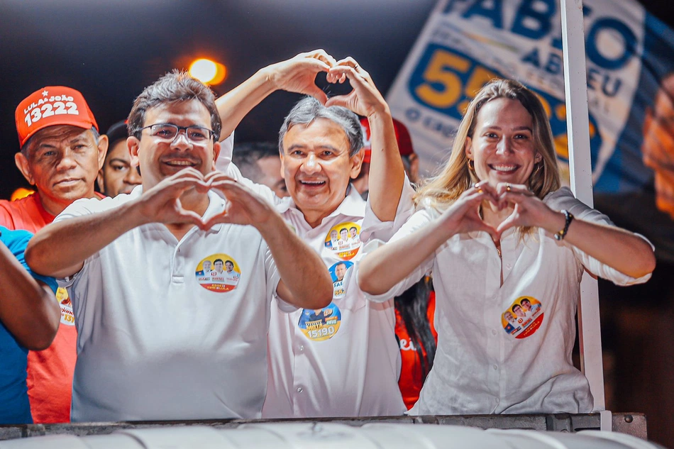 Rafael Fonteles participa de carreata em José de Freitas