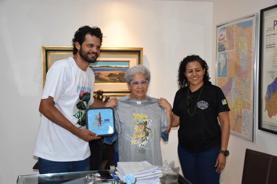 Federação de Skate se reúne com Regina Sousa no Palácio de Karnak