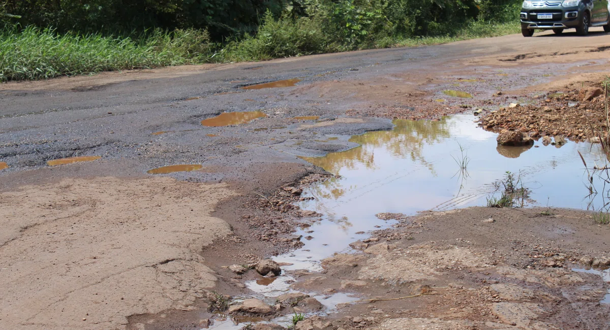 Obra inacabada na Av Dom Elder Câmara causa transtorno na zona Leste da capital