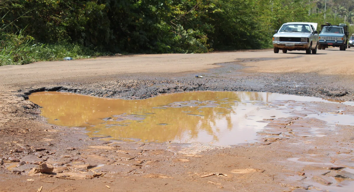 Obra inacabada na Av Dom Elder Câmara causa transtorno na zona Leste da capital