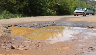 Obra inacabada na Av Dom Elder Câmara causa transtorno na zona Leste da capital