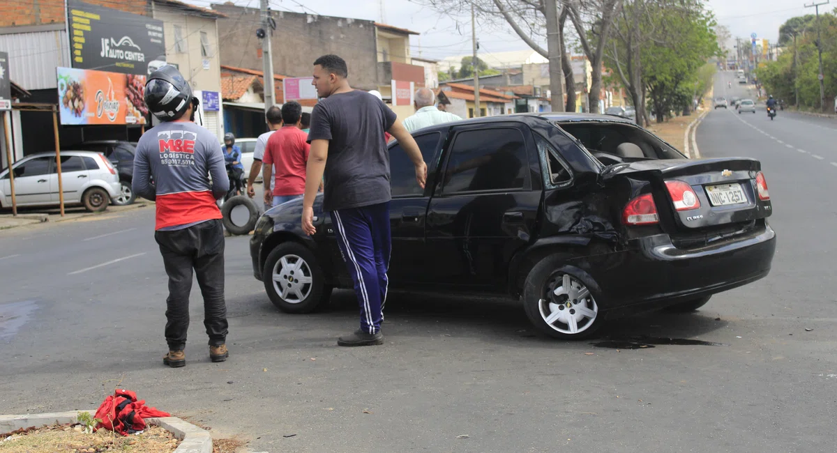 Acidente na Avenida Zequinha Freire