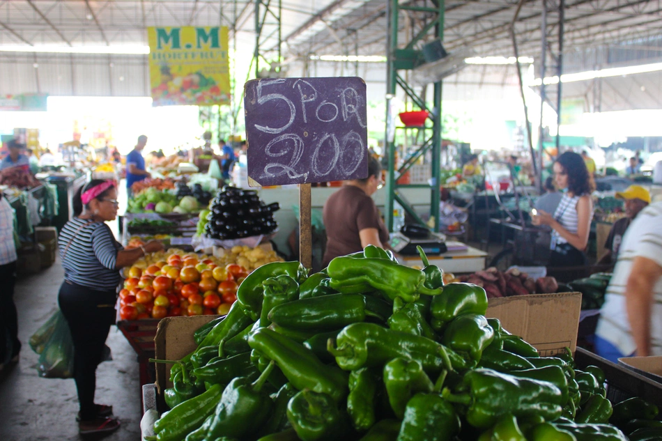 Preços; ceasa; economia; comércio; mercado; pib;