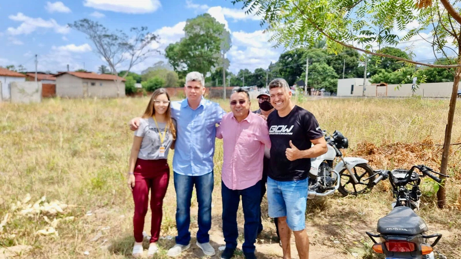 Dudu (PT) apresenta emenda de construção de praça no Parque dos Rodoviários.