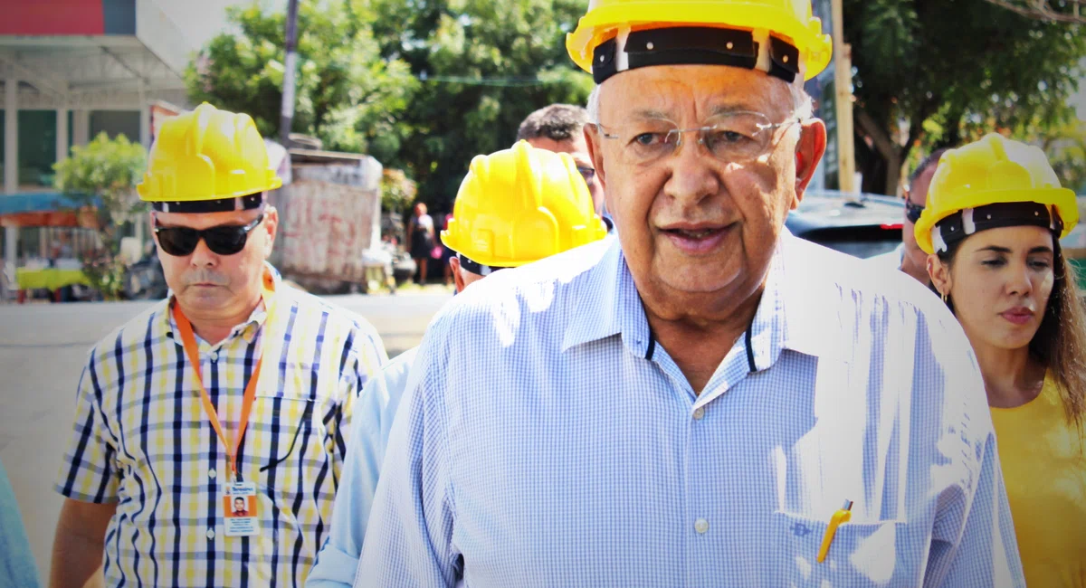 Dr. Pessoa visita obra no Mercado do Peixe