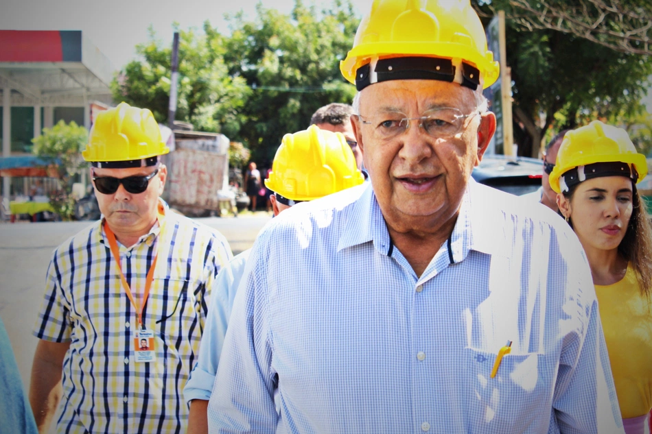 Dr. Pessoa visita obra no Mercado do Peixe