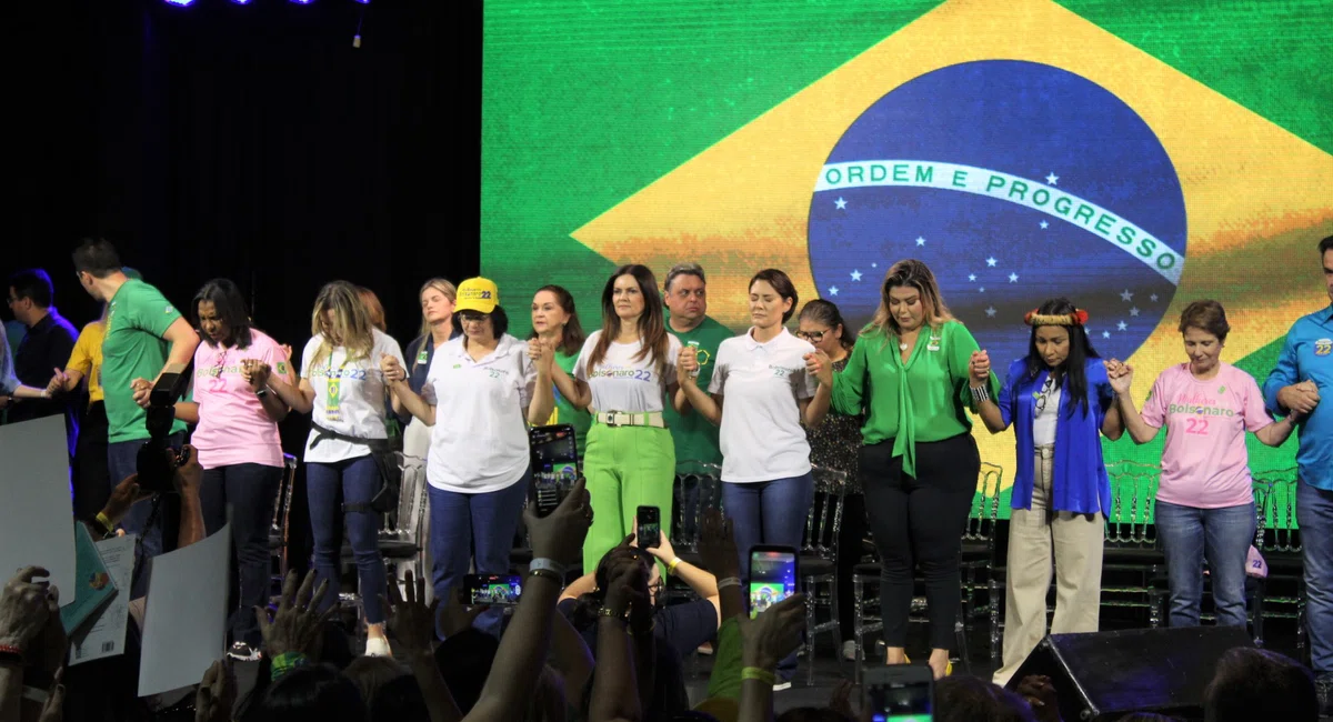 Primeira-dama Michele Bolsonaro visita Teresina