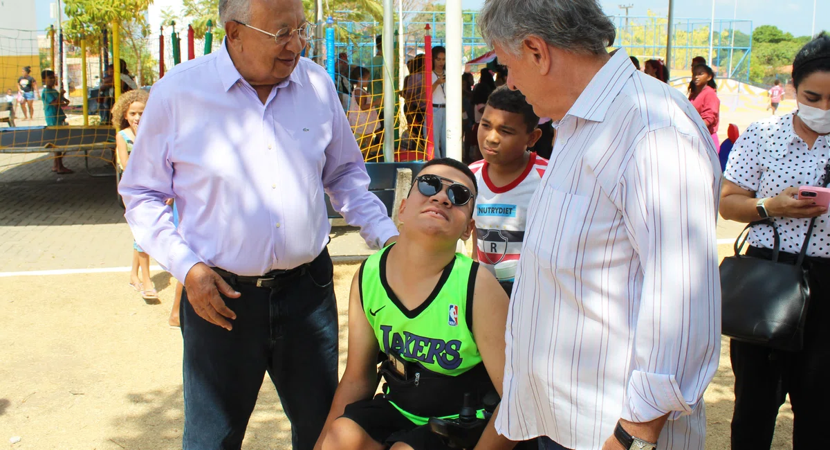 Dr. Pessoa visita lazer infantil na Santa Maria da Codipi