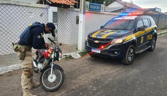 Motocicleta apreendida pela PRF no Maranhão.