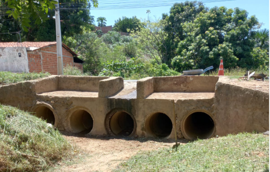 Limpeza de galerias e bueiros para período de chuvas é iniciado