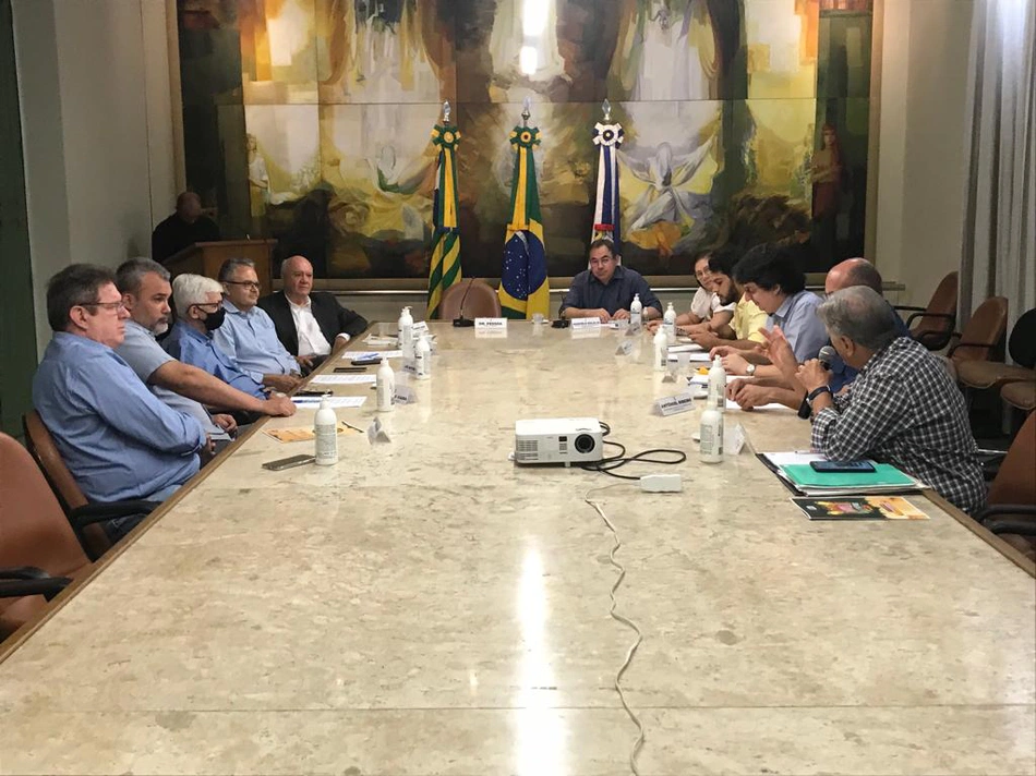 Natal Luz de Prêmios é debatido entre prefeitura e empresários da capital