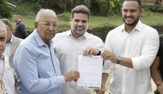 Dr pessoa assina ordem de serviço para retomar obra da galeria da Vila da Paz