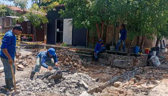 Obras de prevenção de alagamentos na zona Leste de Teresina.