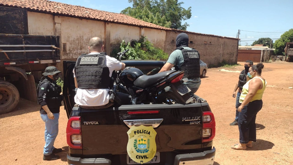 Moto apreendida no bairro Angelin em Teresina.