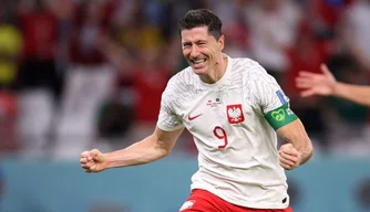 Lewandowski marca primeiro gol em Mundial e Polônia vence Arábia