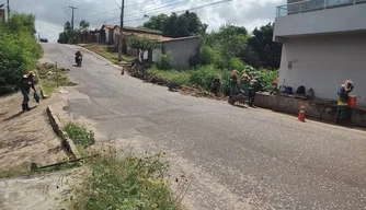 SAAD Sul realiza limpeza de galerias e ruas em Teresina